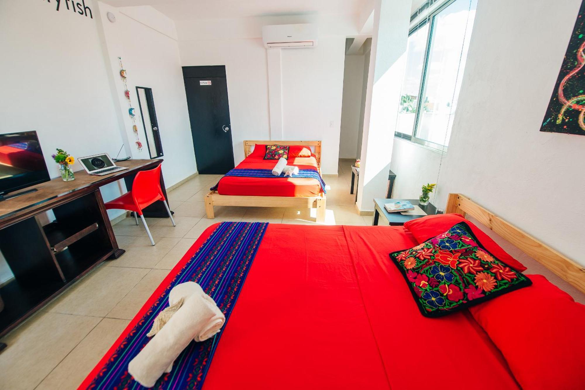 The Mermaid Hostel Beach (Adults Only) Κανκούν Εξωτερικό φωτογραφία