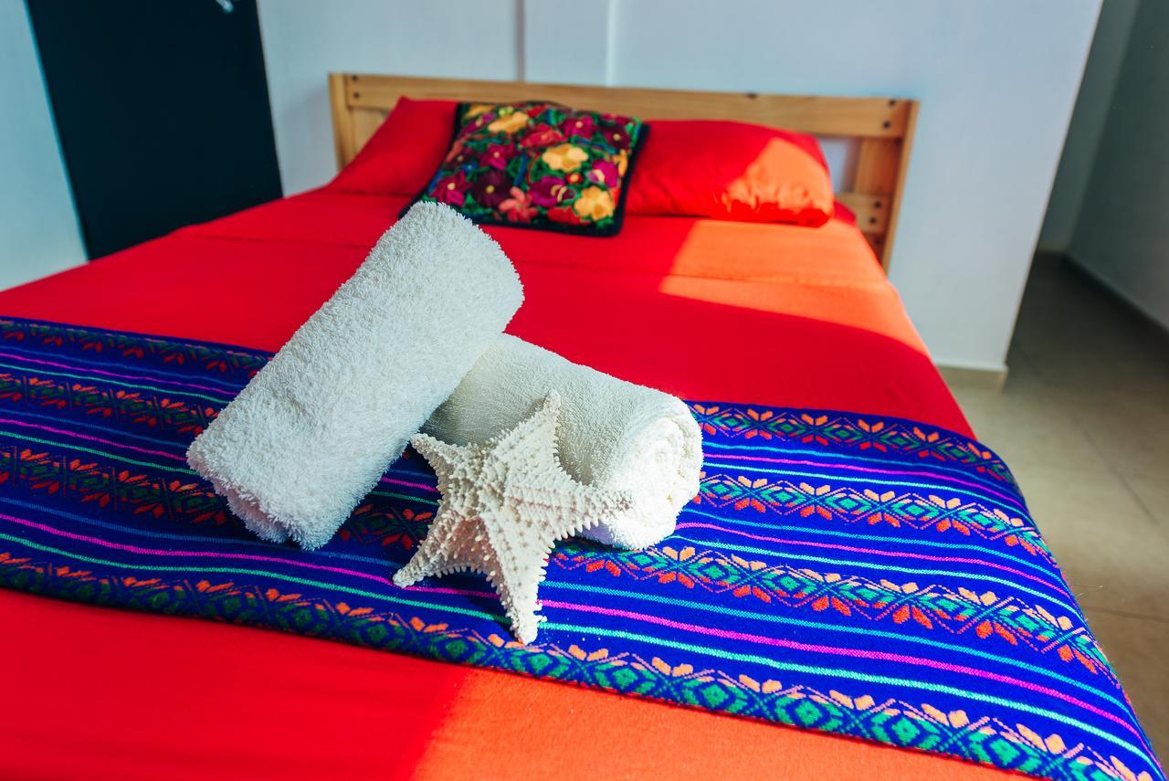 The Mermaid Hostel Beach (Adults Only) Κανκούν Εξωτερικό φωτογραφία